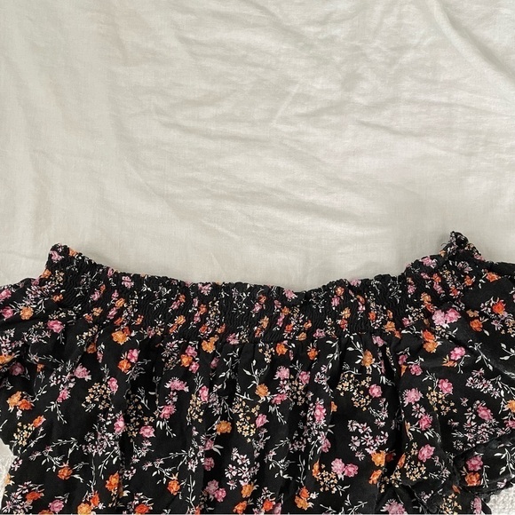 Xhilaration XL Black and Floral off shoulder romper target - Picture 2 of 7